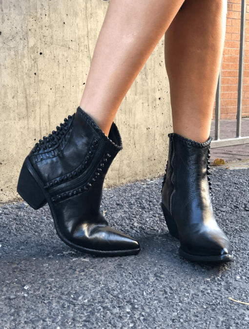 marco-delli-black-boots-4
